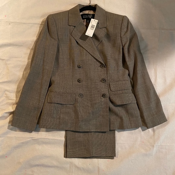 Ellen Tracy Jackets & Blazers - Ellen Tracy Wool Suit